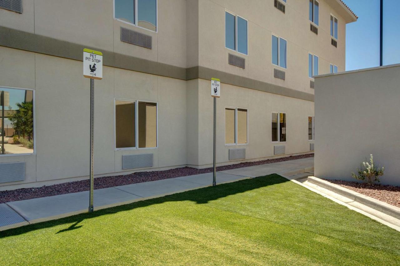Home2 Suites By Hilton Las Vegas North Extérieur photo