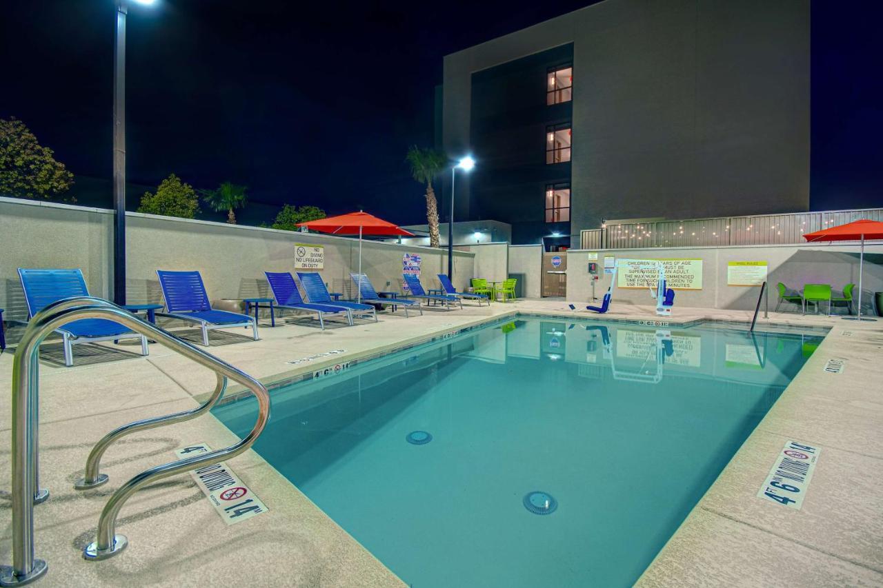 Home2 Suites By Hilton Las Vegas North Extérieur photo